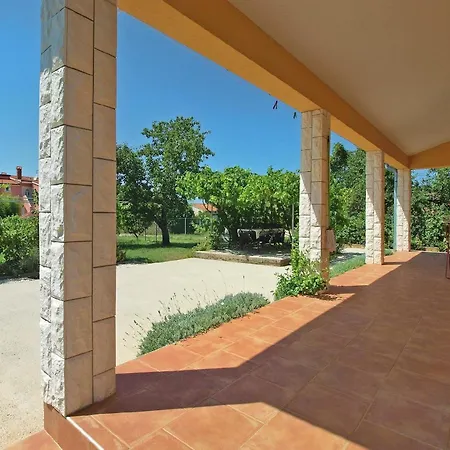 Fuer 3 Personen Ca 36 Qm In Pula-fondole, Istrien Istrische Riviera Apartment Valbandon