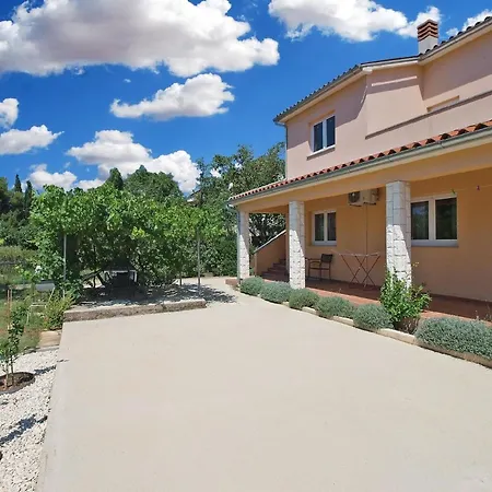 Fuer 3 Personen Ca 36 Qm In Pula-fondole, Istrien Istrische Riviera * Valbandon