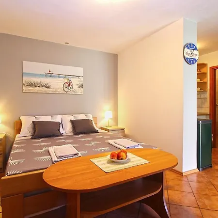 Fuer 3 Personen Ca 36 Qm In Pula-fondole, Istrien Istrische Riviera * Valbandon